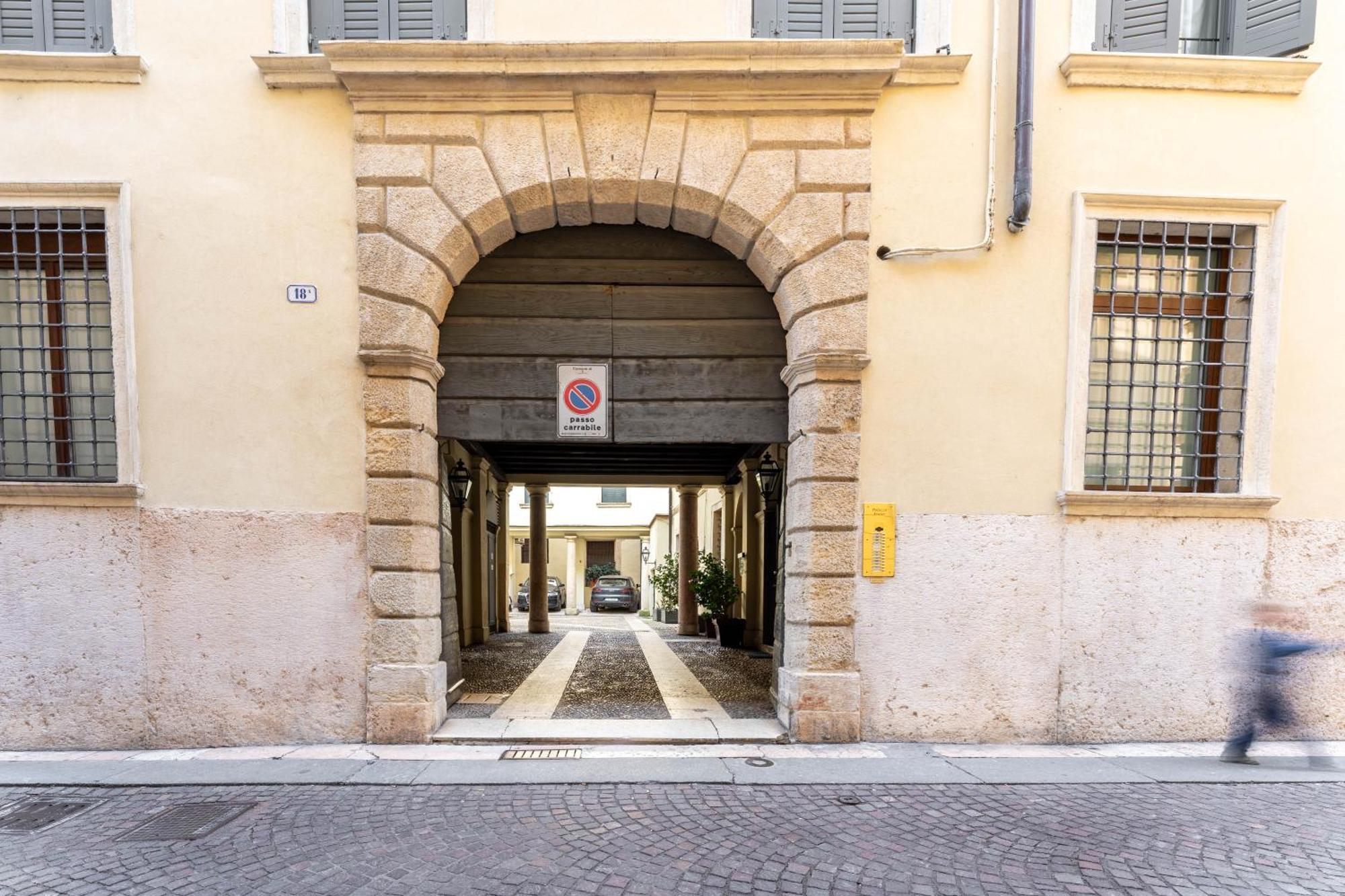 Apartamento Palazzo Venier Verona Exterior foto